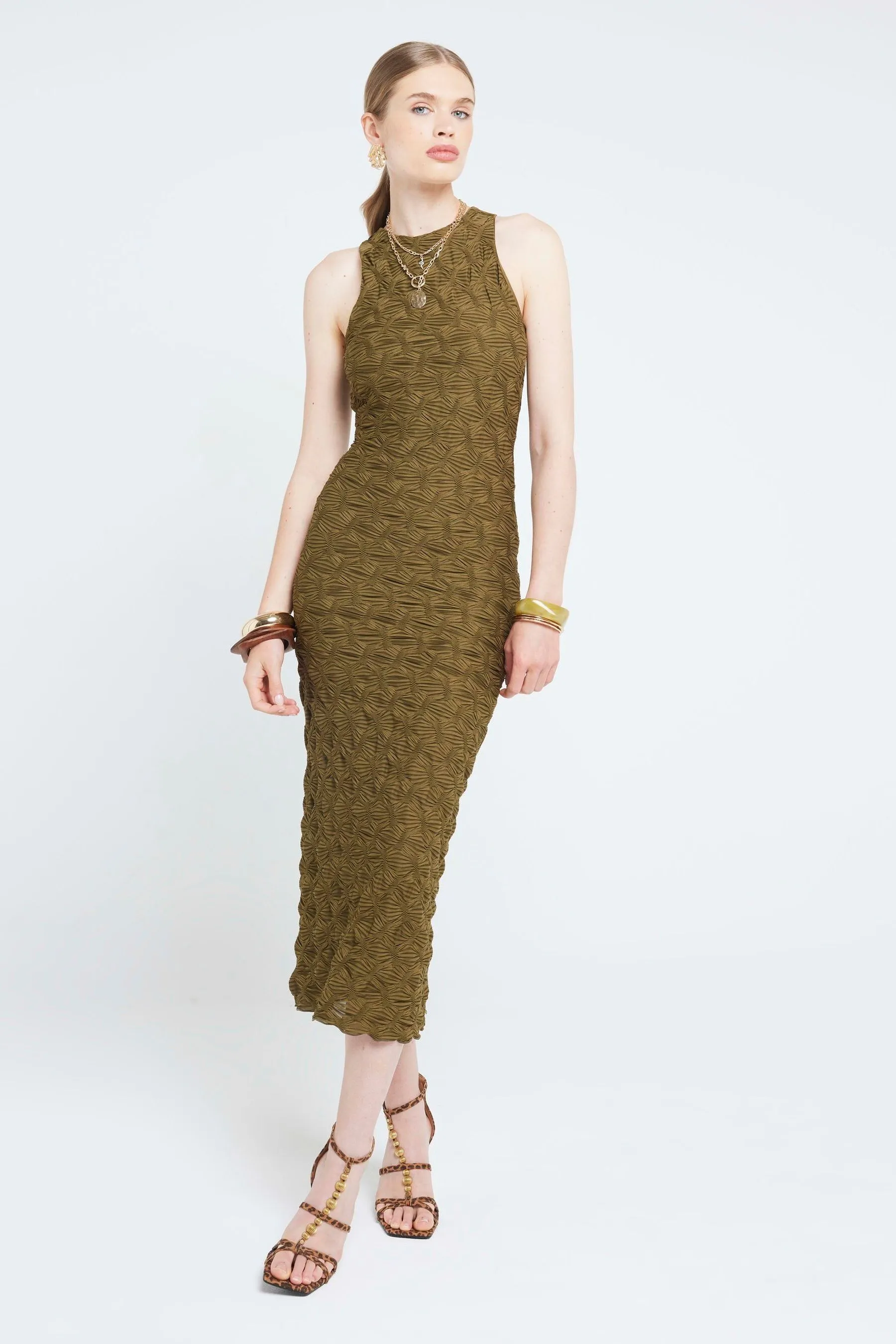 Abito midi a colonna testurizzato River Island con scollo all'americana collo