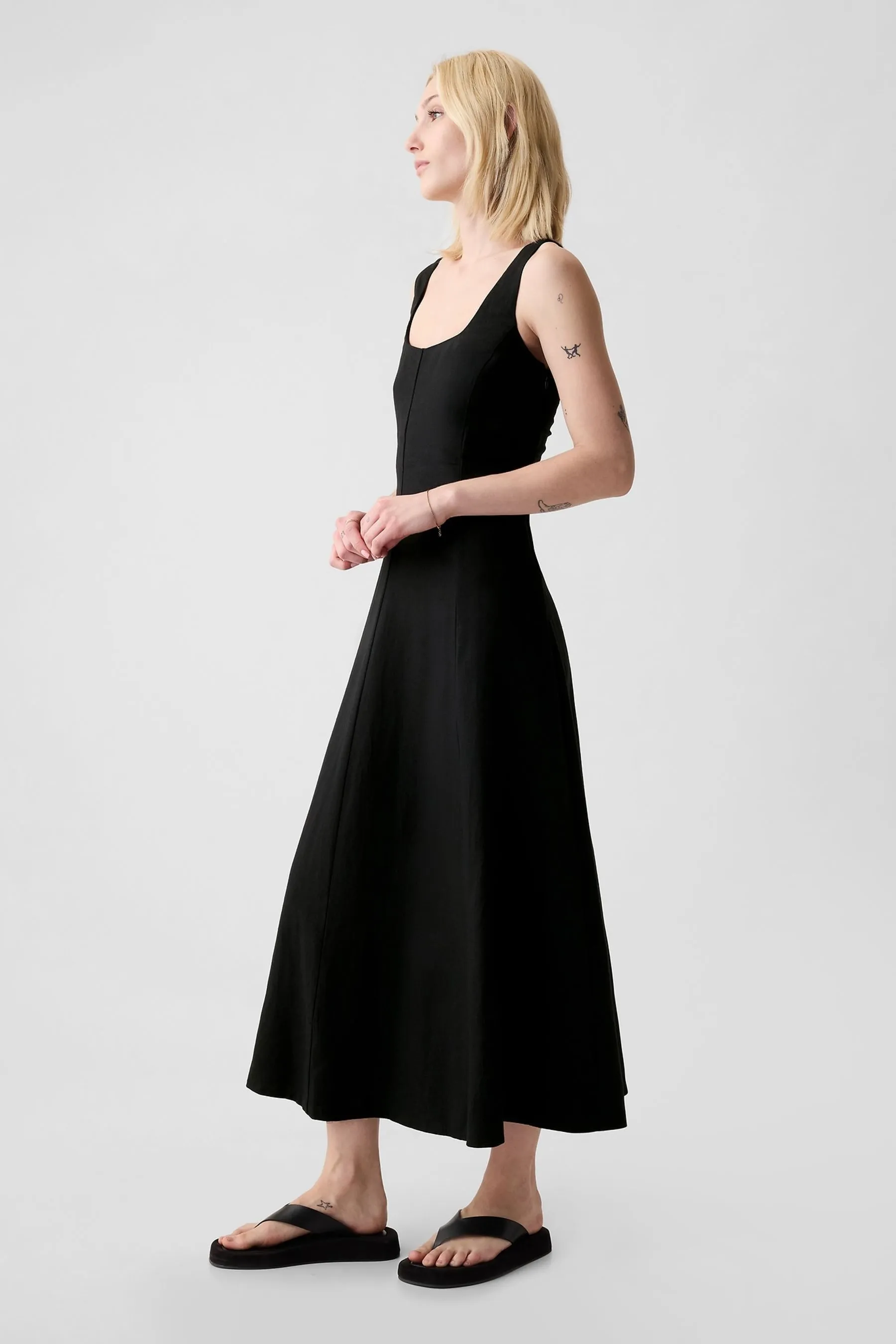 Gap - Abito midi in Blend lino con scollo squadrato