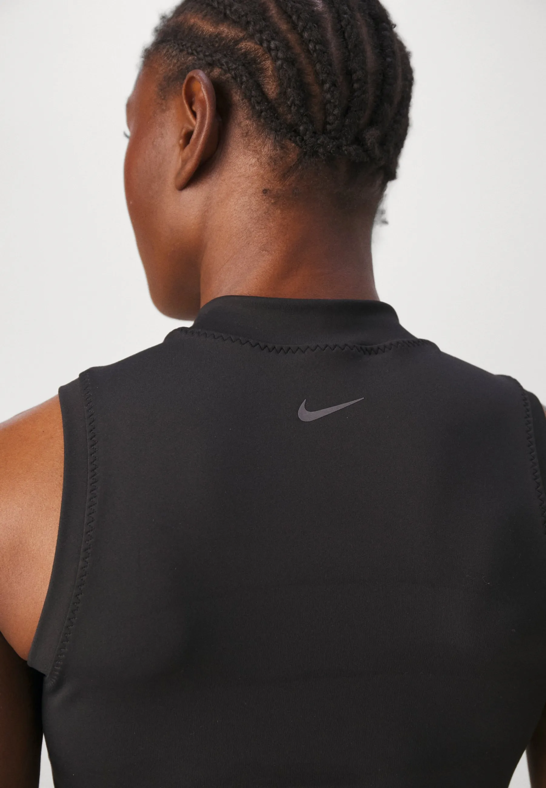 ONE CAPSULE MOCK TANK - Top