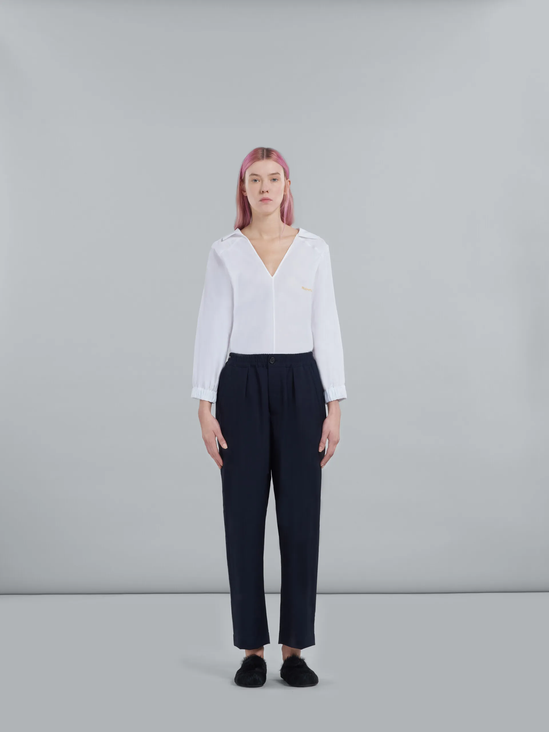 Pantaloni cropped in fresco lana blu