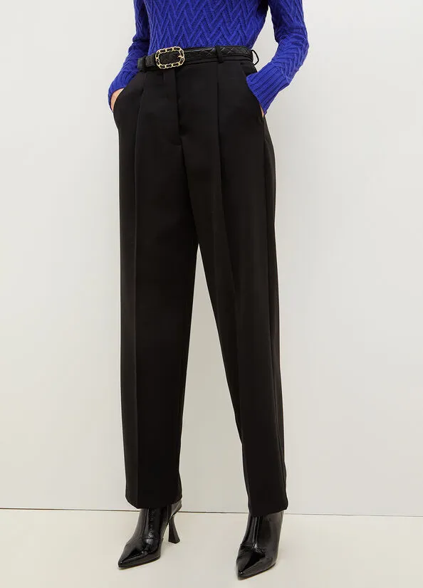 Pantaloni da donna di colore nero