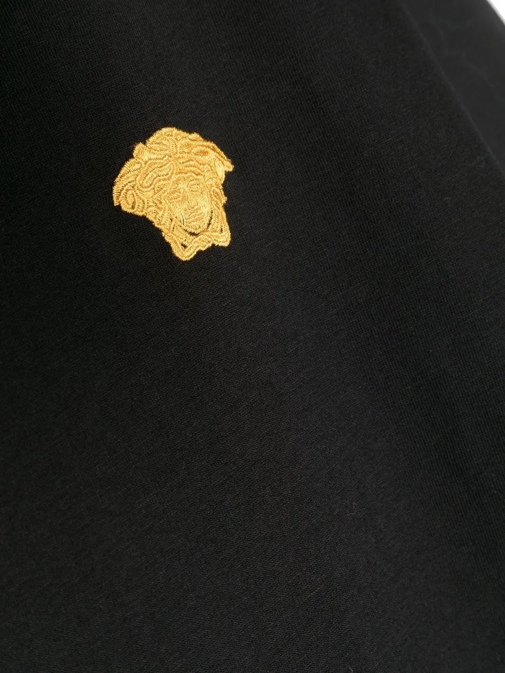 T-shirt con ricamo Medusa